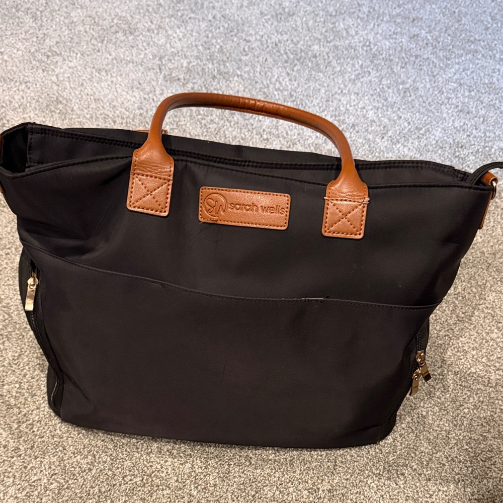 Sarah Wells Abby pump bag